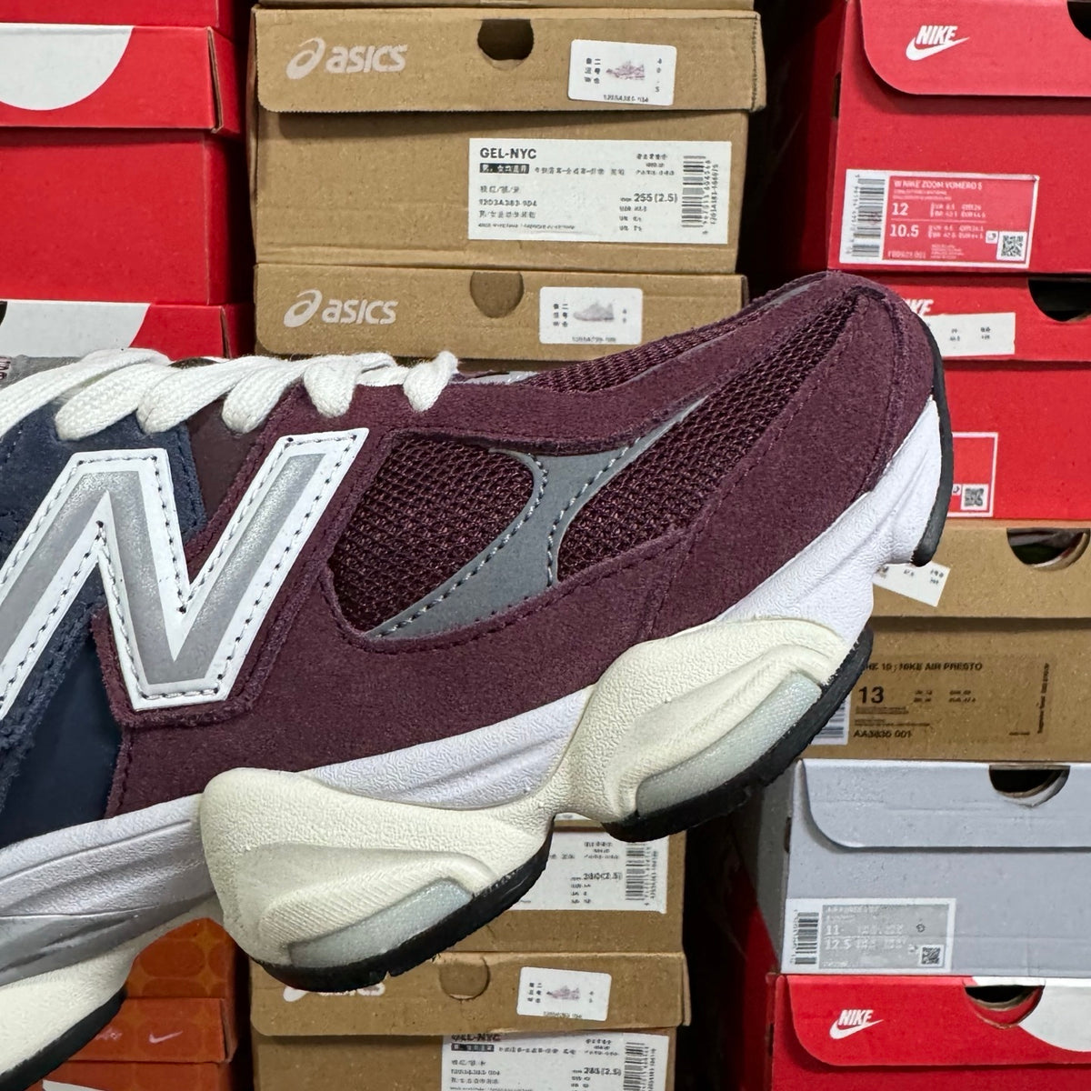 New Balance 9060 'Bleu Marine Bordeaux'