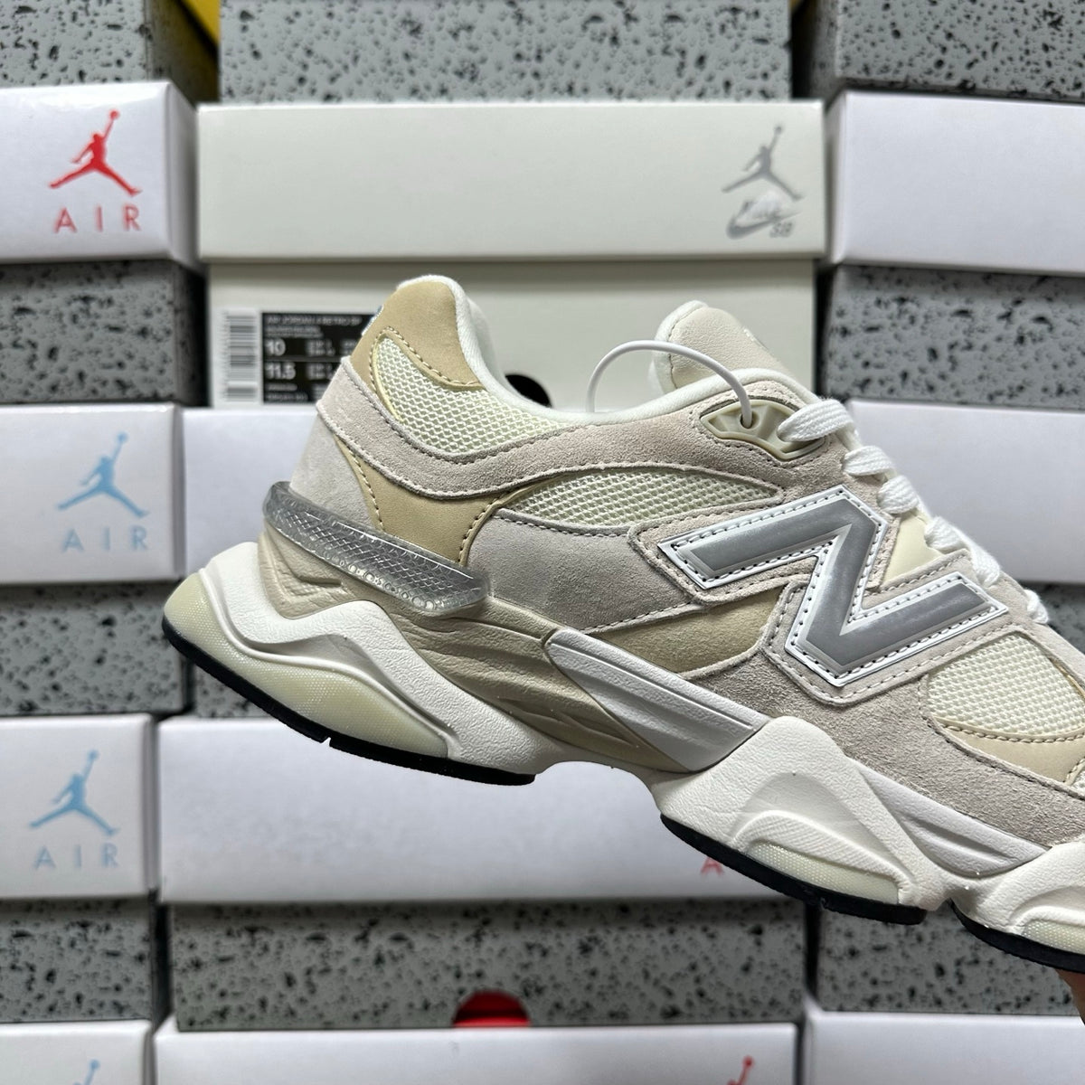 New Balance 9060 'Crème Taupe Clair'