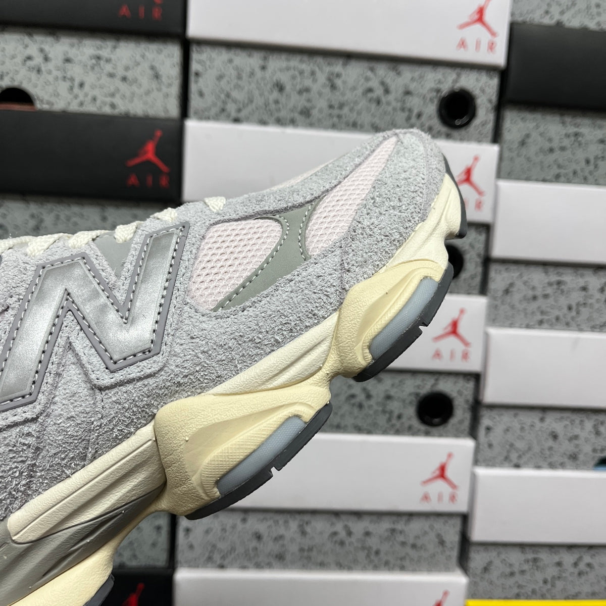 New Balance 9060 'Blanc Gris Jaune Pâle'