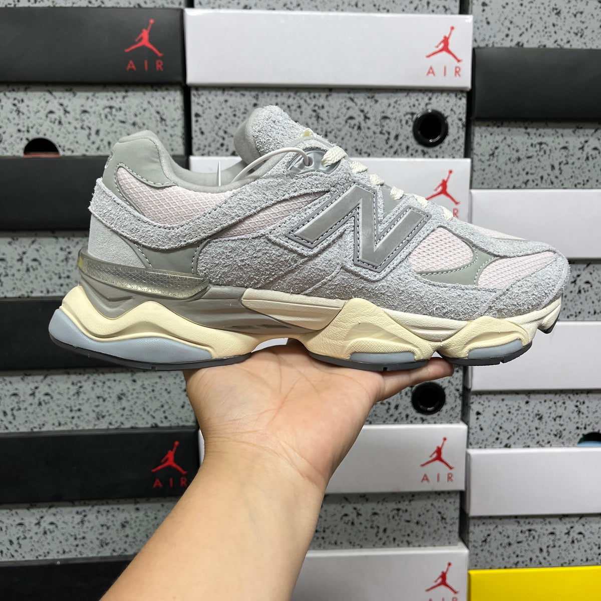 New Balance 9060 'Blanc Gris Jaune Pâle'