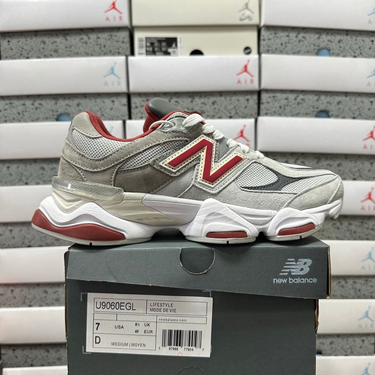 New Balance 9060 'Gris Rouge Bordeaux'