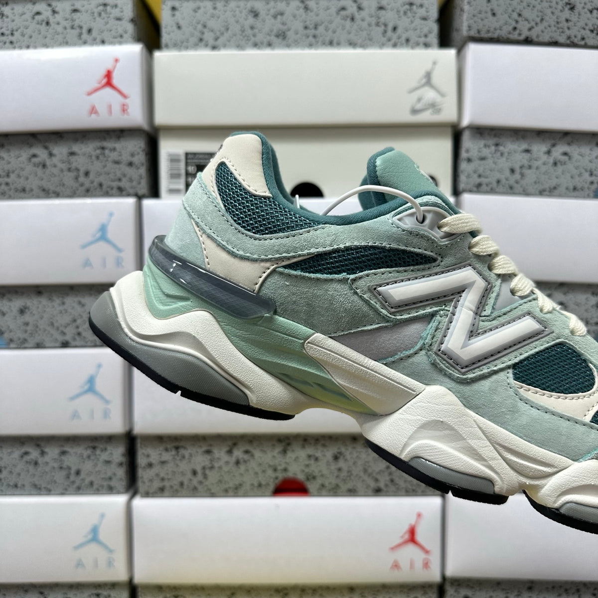 New Balance 9060 'Gris Vert'