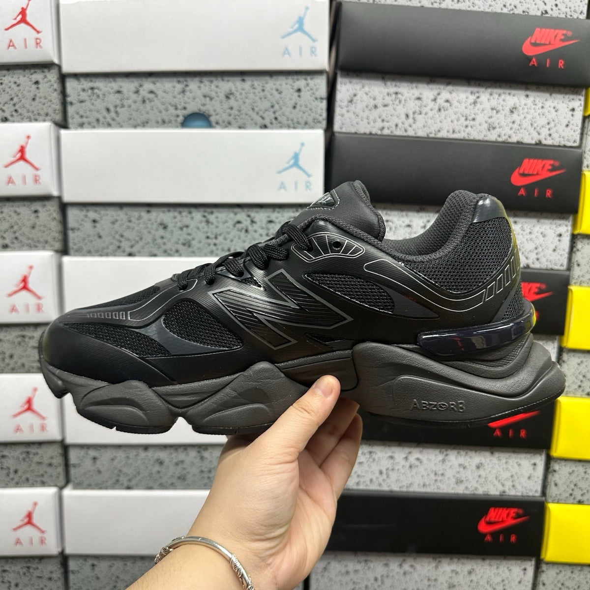 New Balance 9060 'Noir Gris Anthracite'