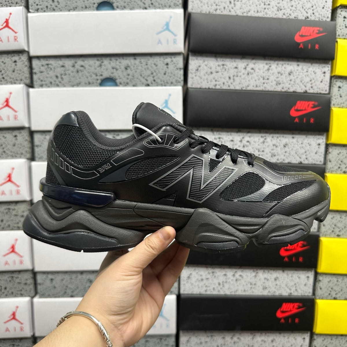 New Balance 9060 'Noir Gris Anthracite'