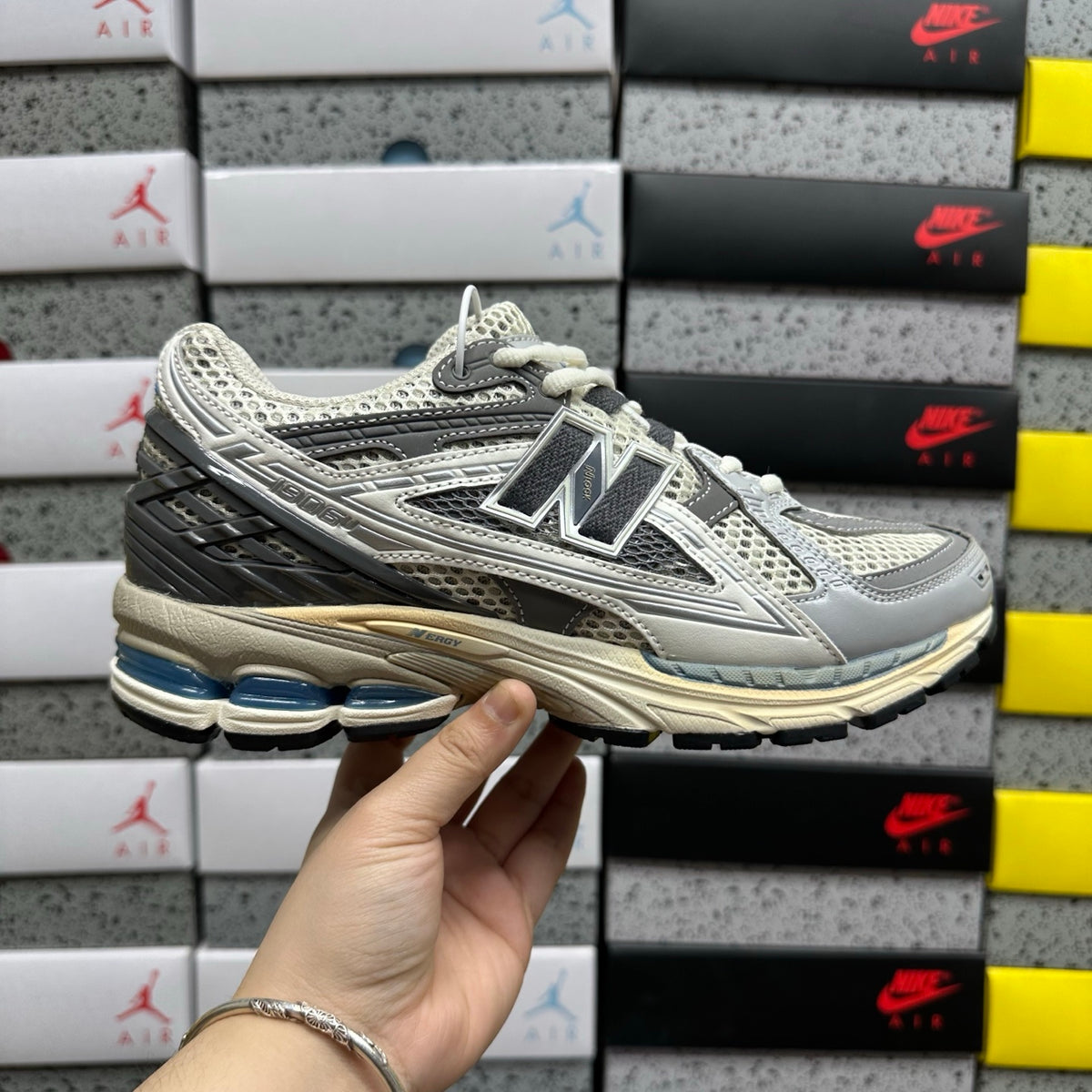 New Balance 1906R 'Gris Beige Argent'