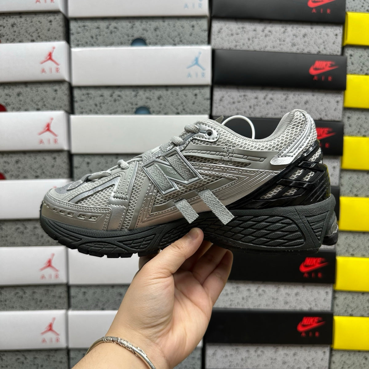 New Balance 1906R 'Gris Argent Noir'