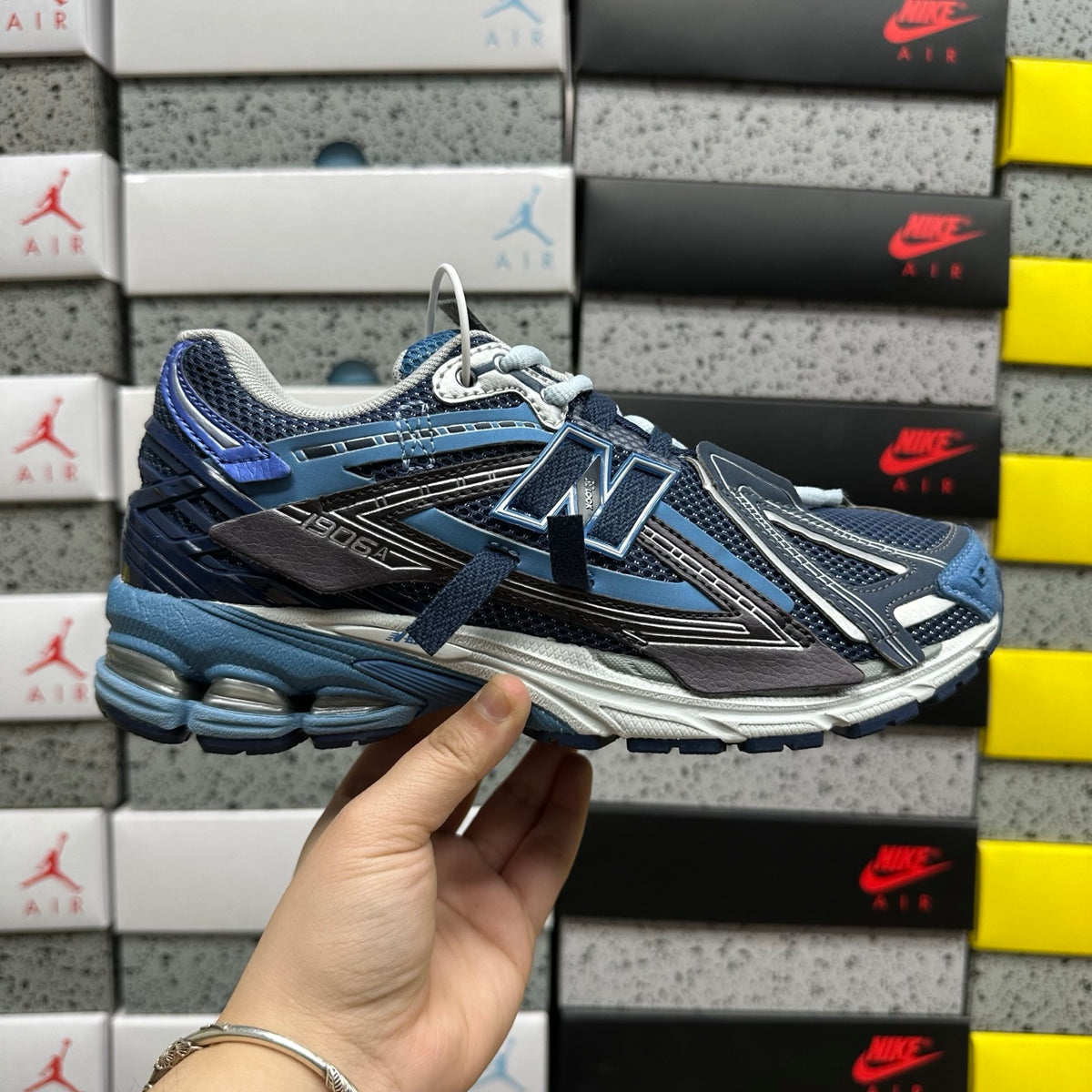 New Balance 1906R 'Bleu Marine Gris'