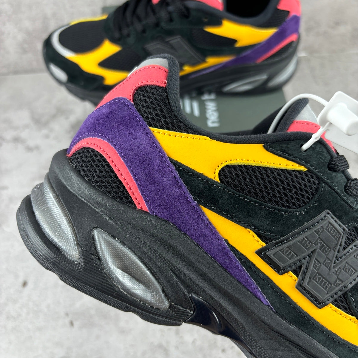 New Balance 2010 'Noir Jaune Violet'