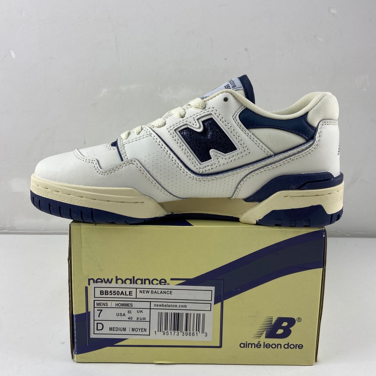New Balance 550 'Blanc Bleu Marine Crème'