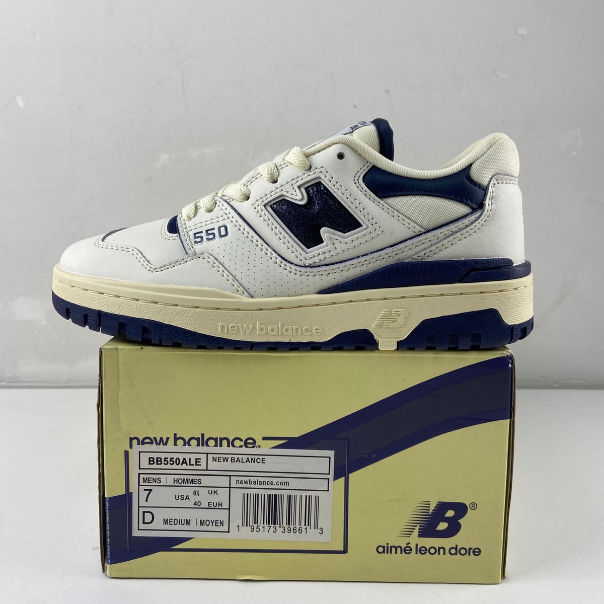 New Balance 550 'Blanc Bleu Marine Crème'