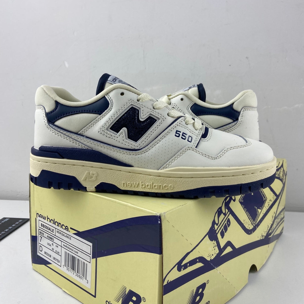 New Balance 550 'Blanc Bleu Marine Crème'