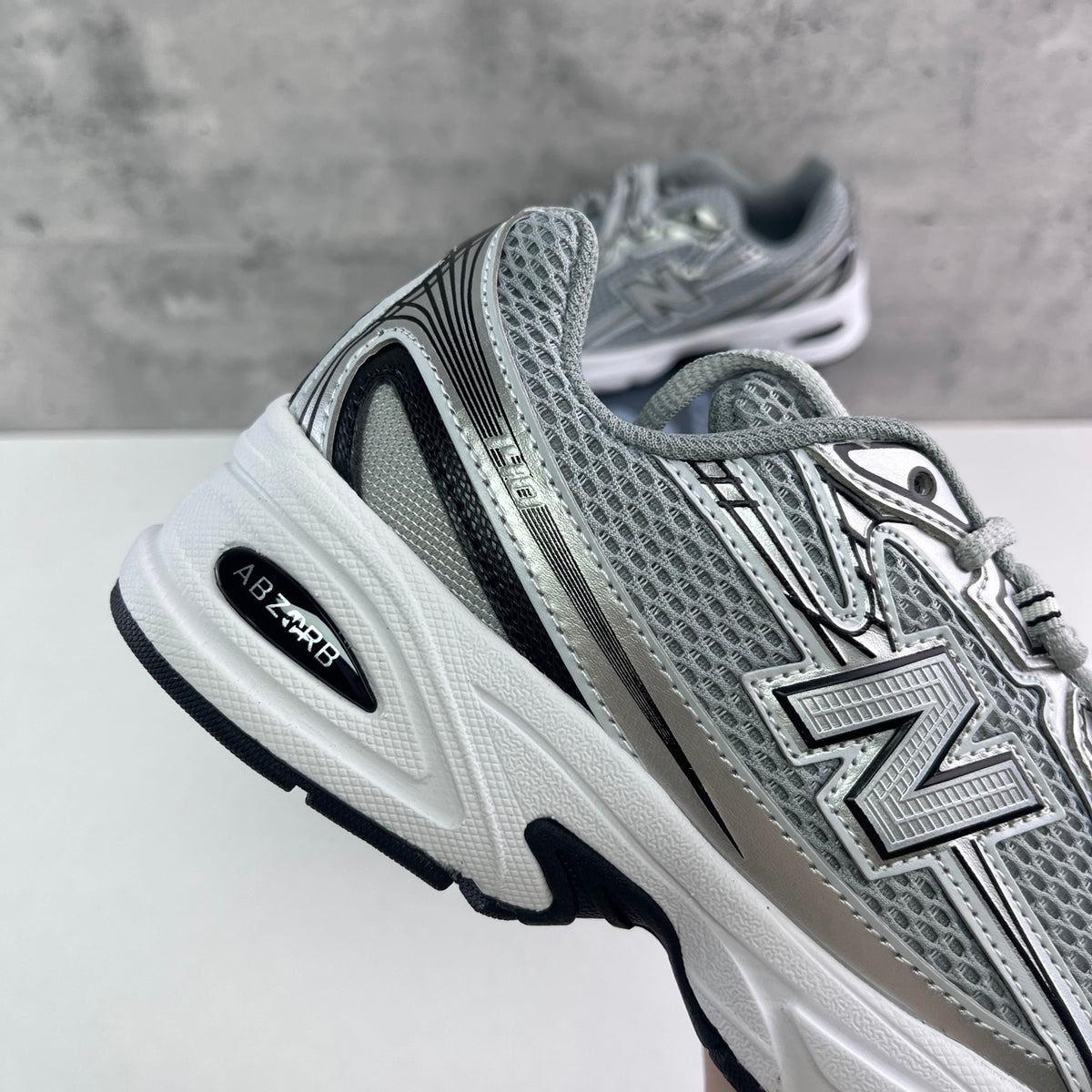 New Balance 740 'Argent Noir'
