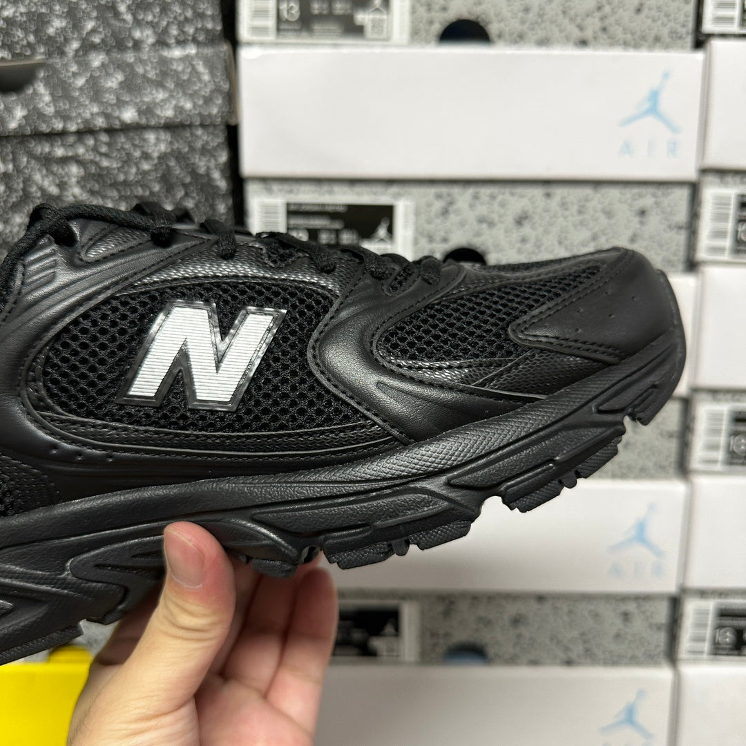 New Balance 530 'Noir Total'