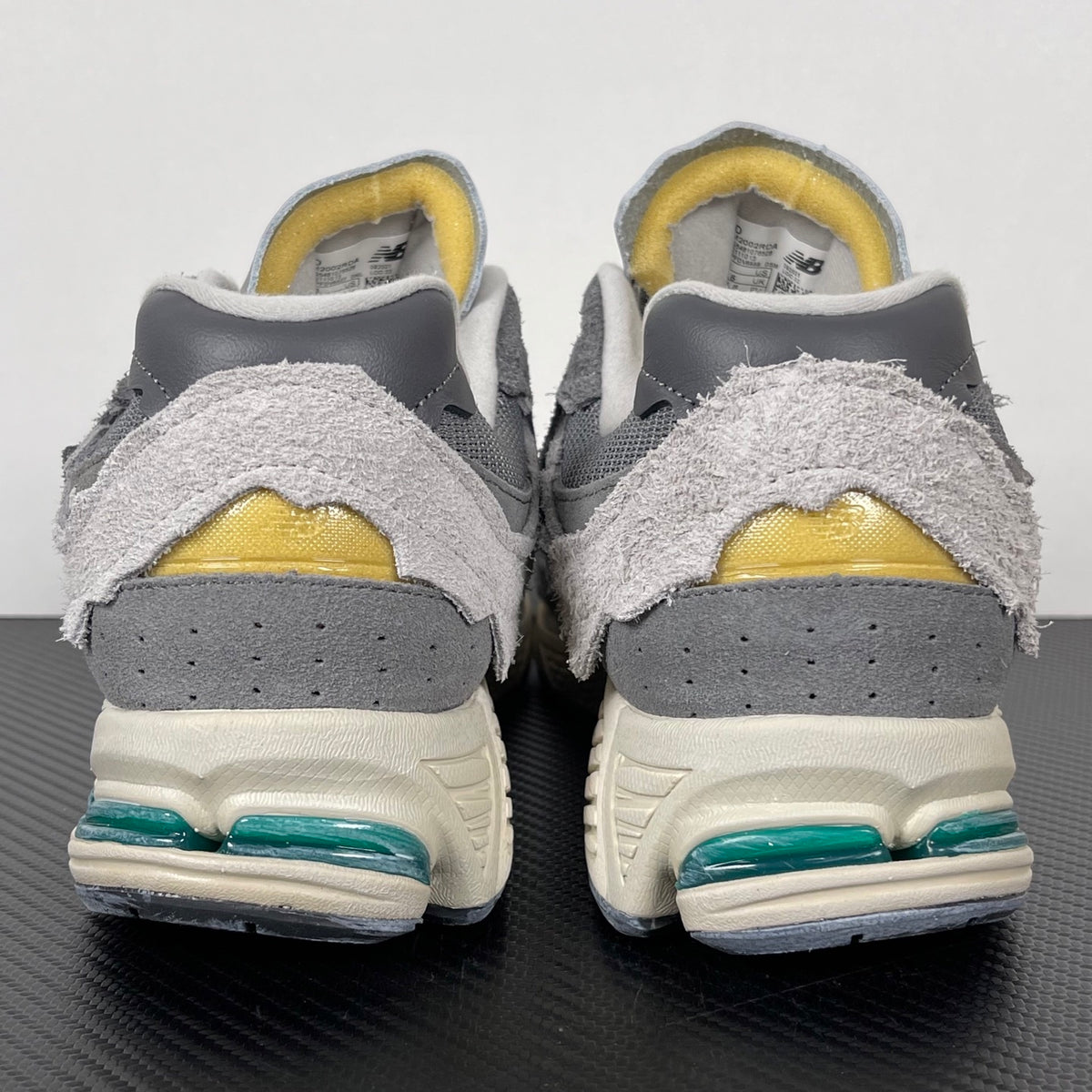 New Balance 2002R 'Gris Argent'
