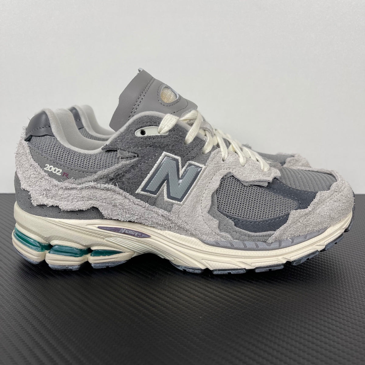 New Balance 2002R 'Gris Argent'