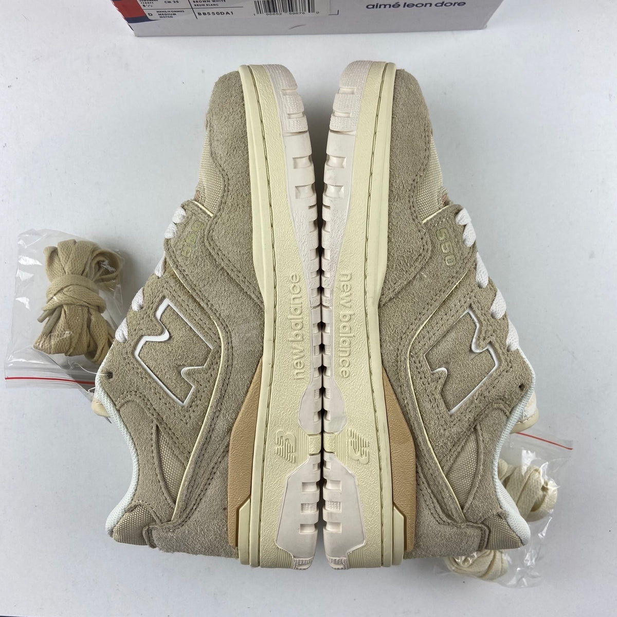 New Balance 550 'Beige Suède'