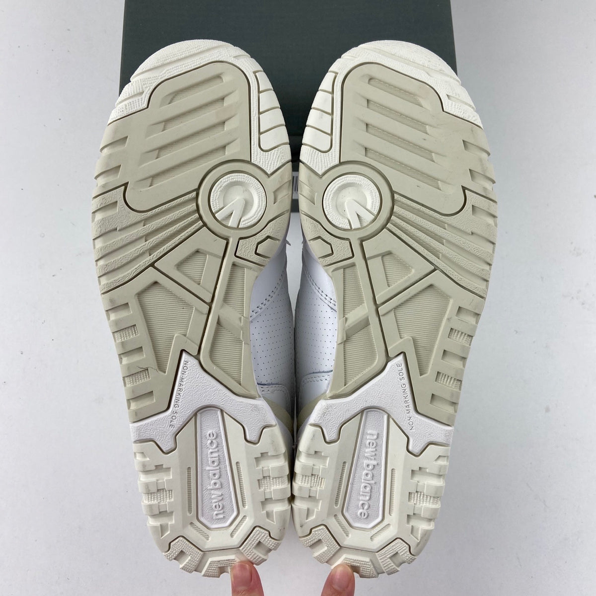 New Balance 550 'Blanc Beige Doré'