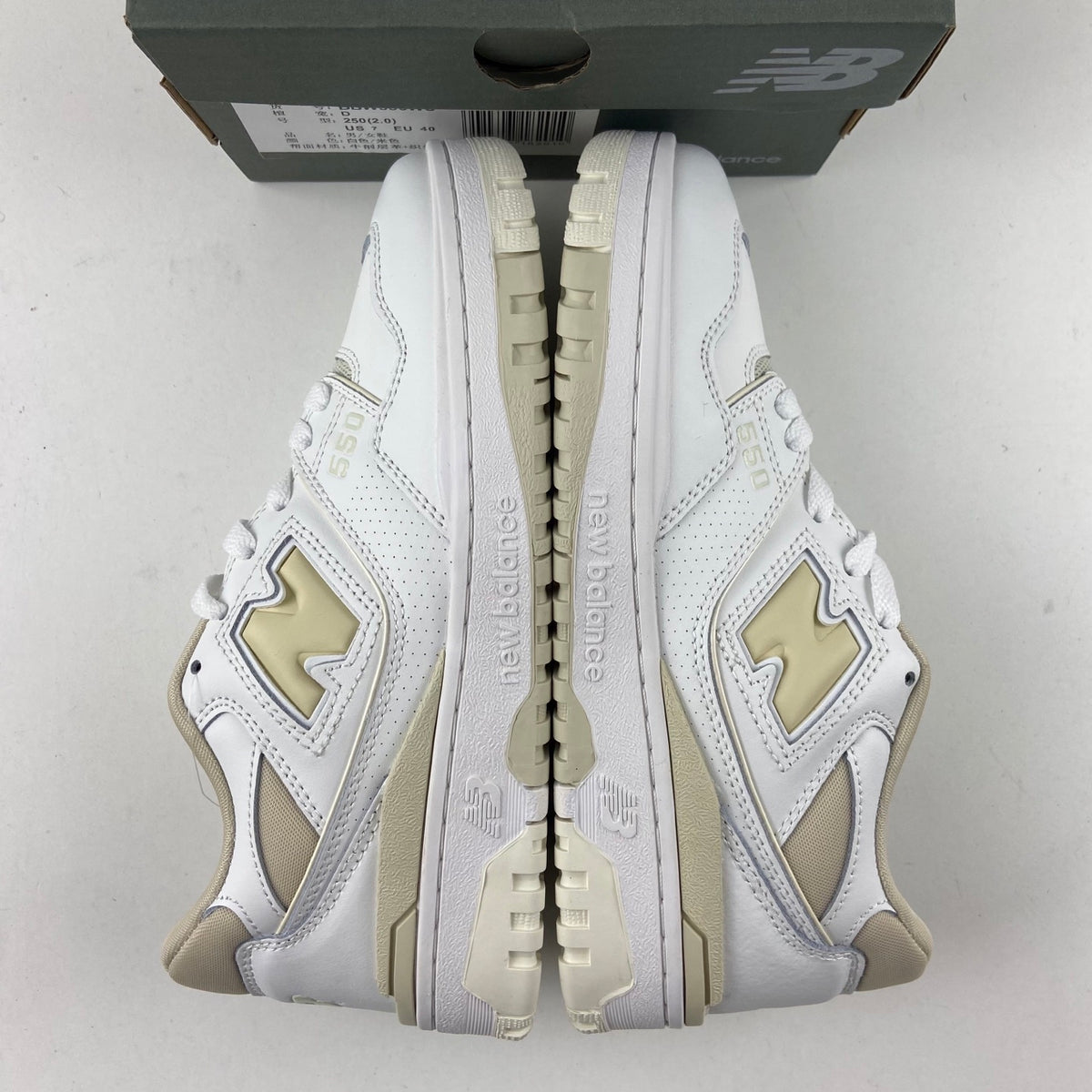 New Balance 550 'Blanc Beige Doré'