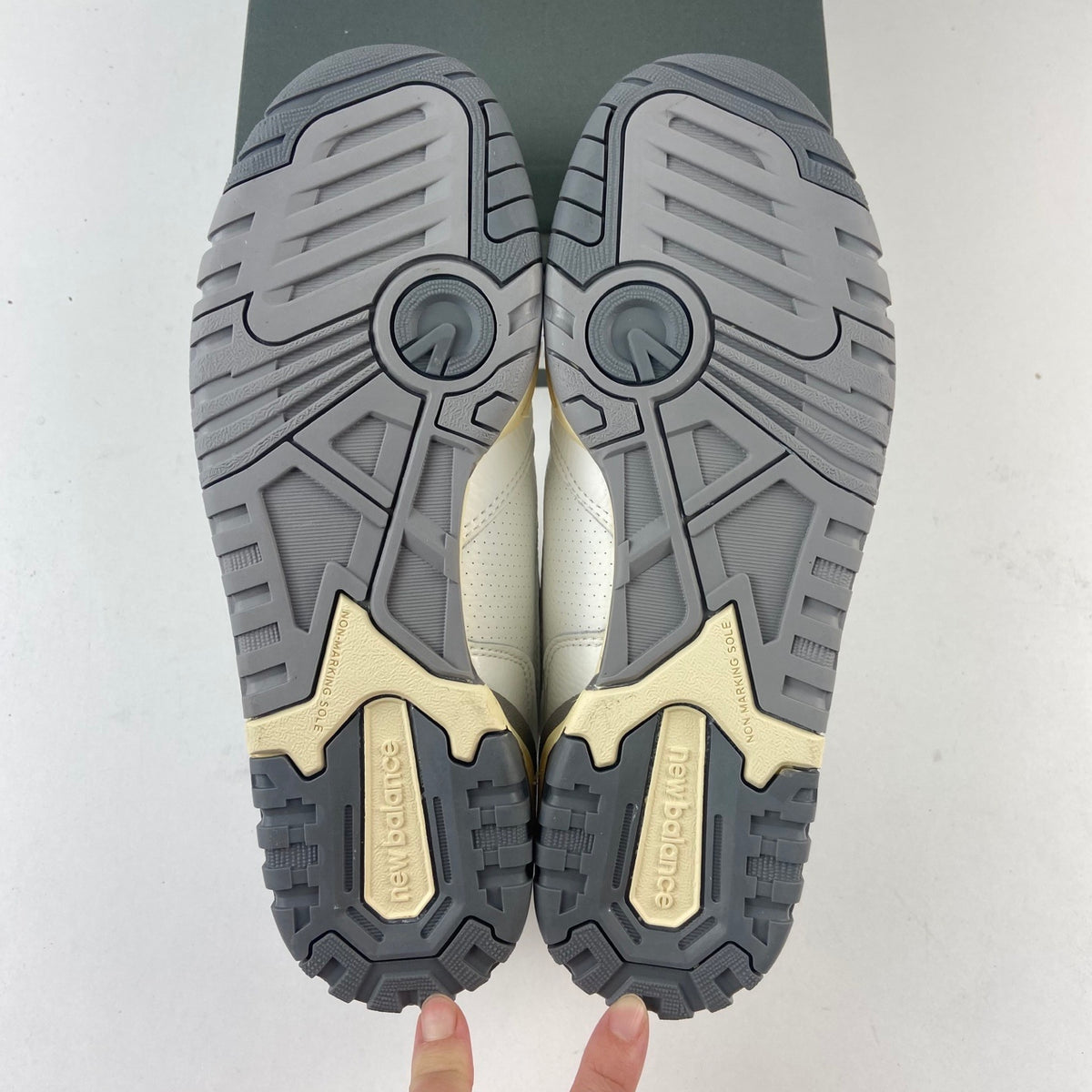 New Balance 550 'Blanc Gris Crème'