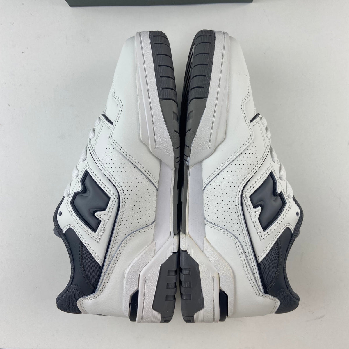 New Balance 550 'Blanc Bleu Marine'
