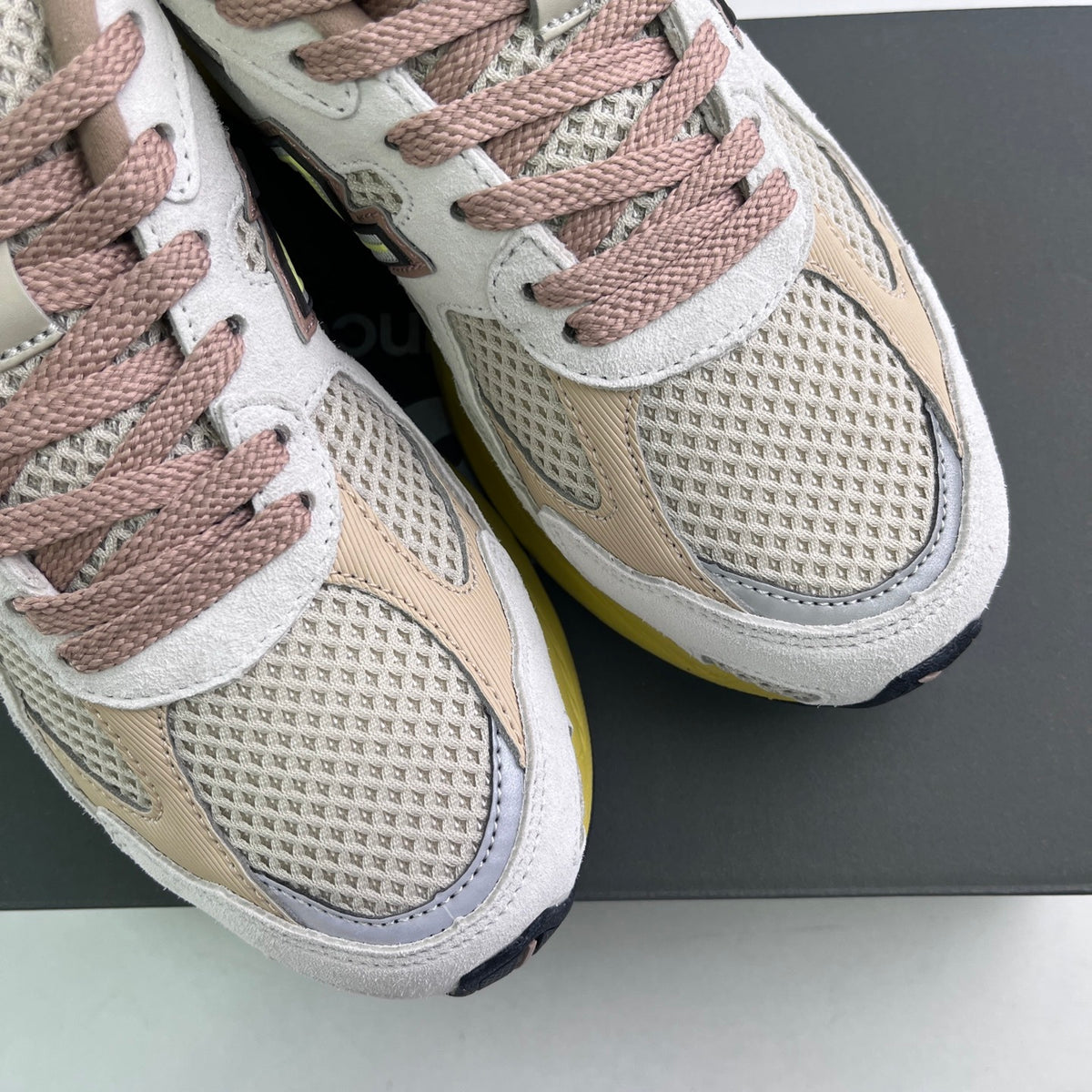 New Balance 2010 'Beige Jaune'