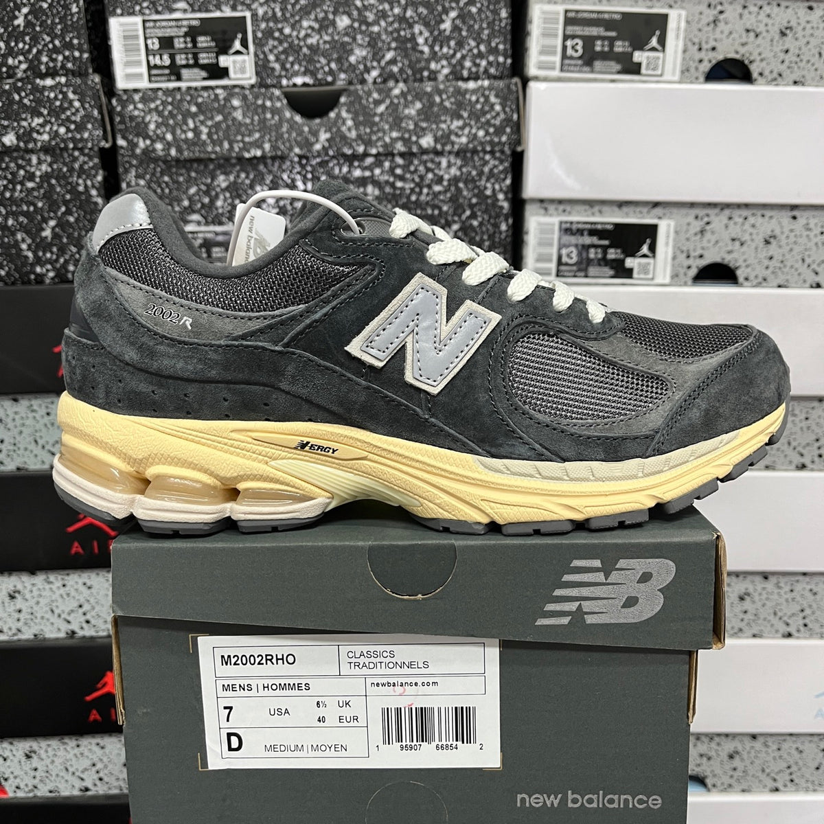 New Balance 2002R 'Noir Gris Crème'