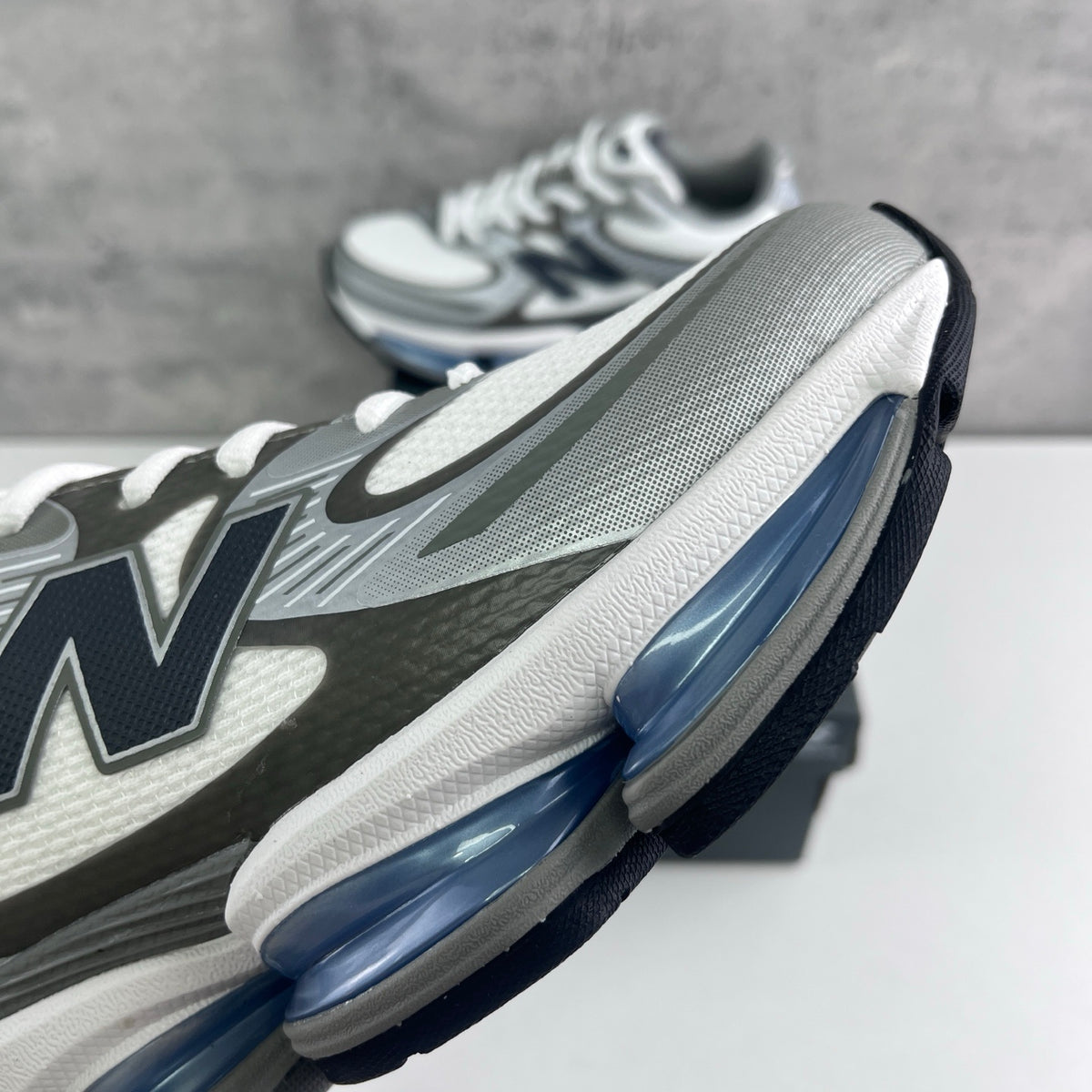 New Balance 2000 'Blanc Argent Bleu'
