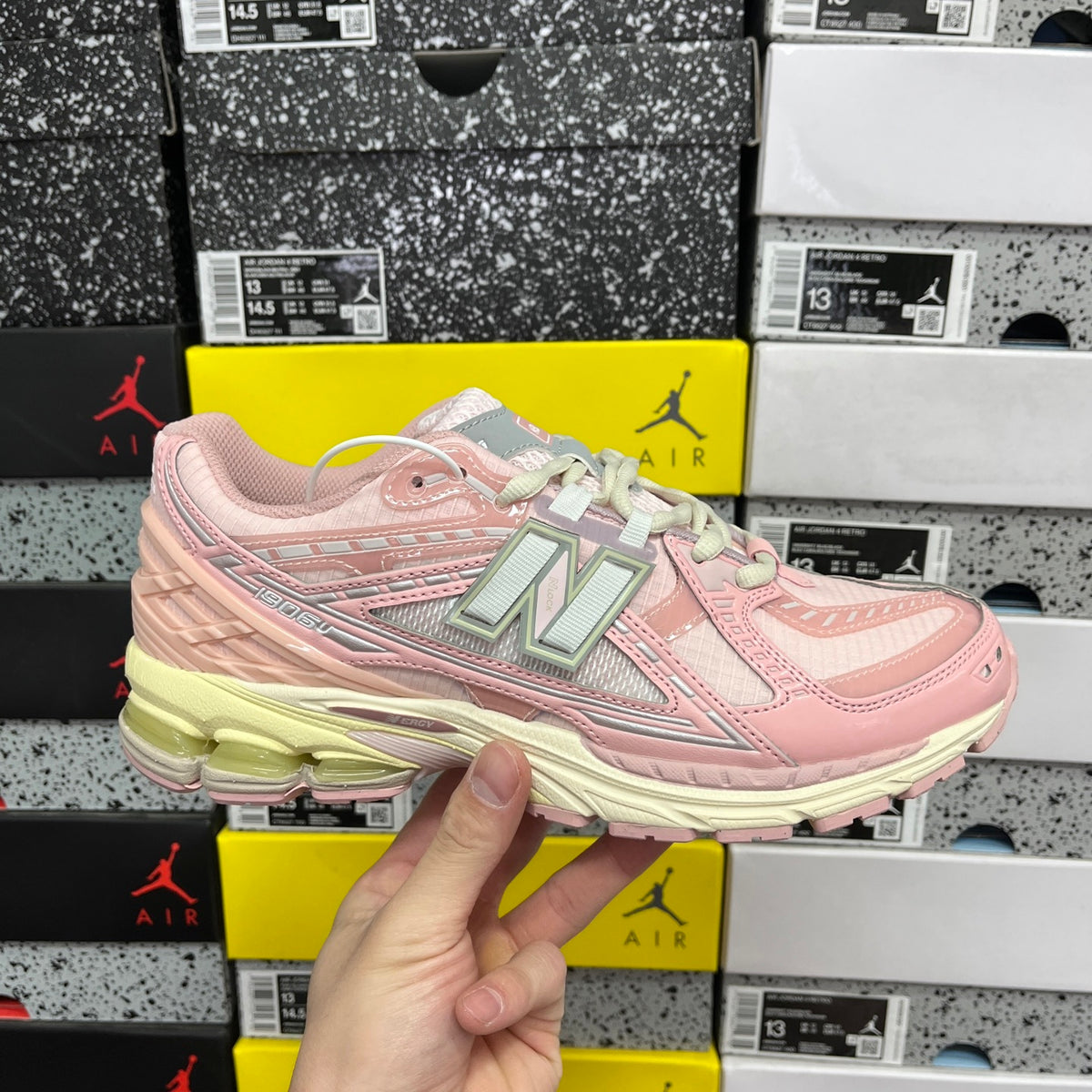 New Balance 1906R 'Rose Argent'