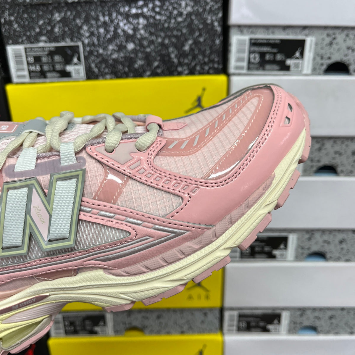 New Balance 1906R 'Rose Argent'