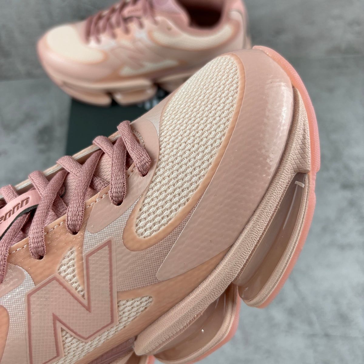 New Balance 2000 'Rose Pêche'