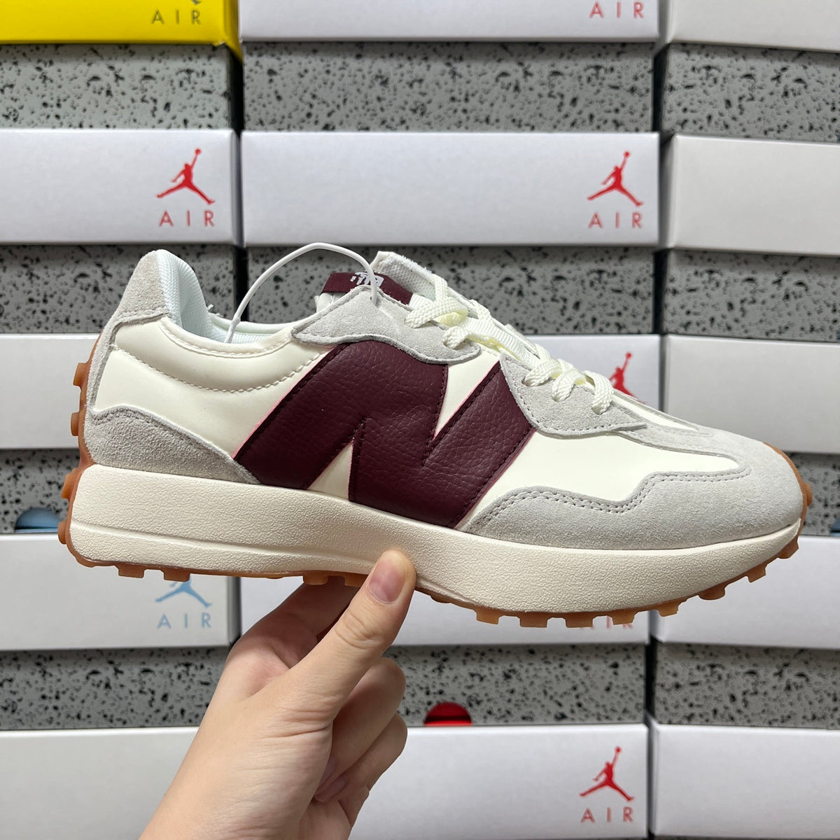 New Balance 327 'Blanc Bordeaux'