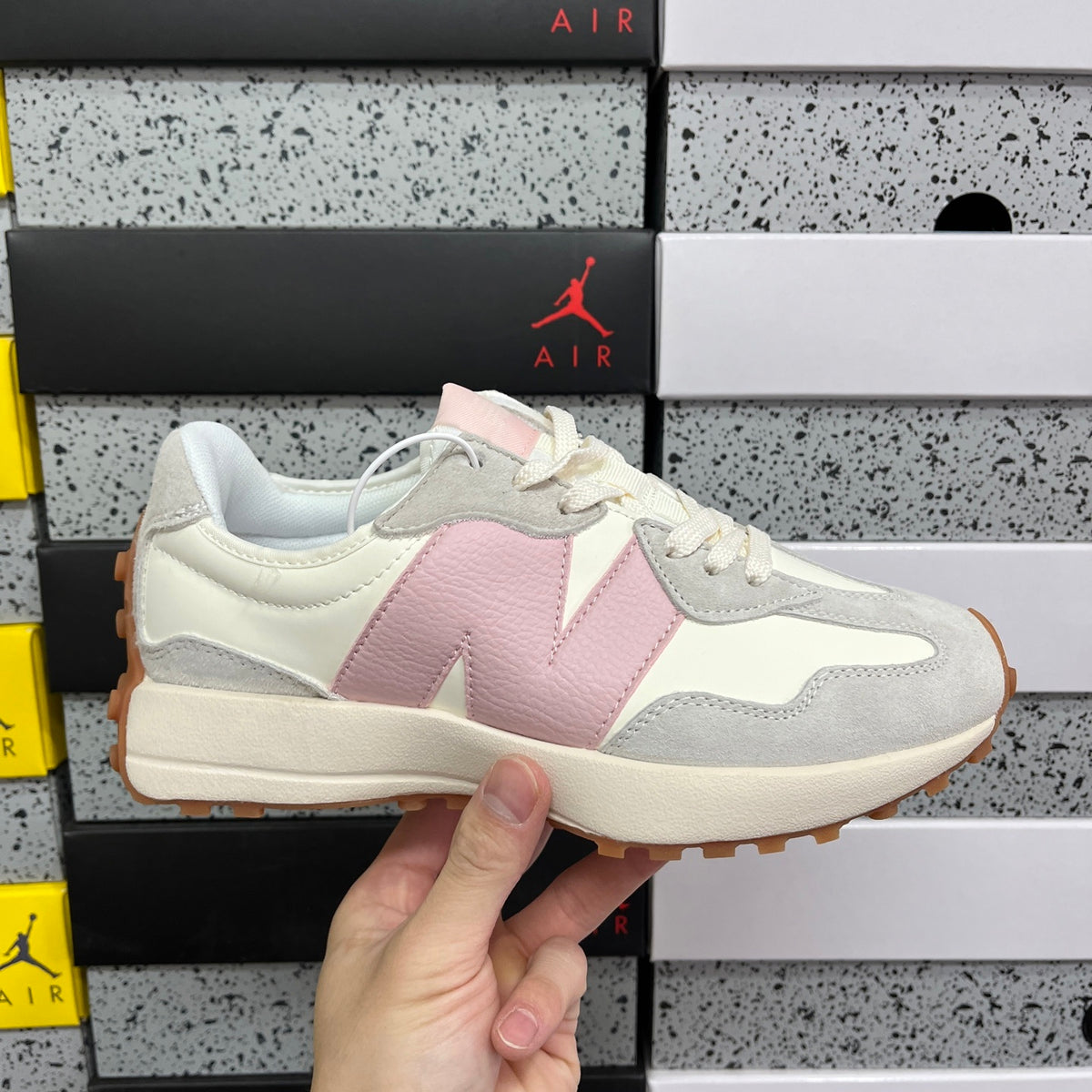 New Balance 327 'Blanc Rose Pâle'