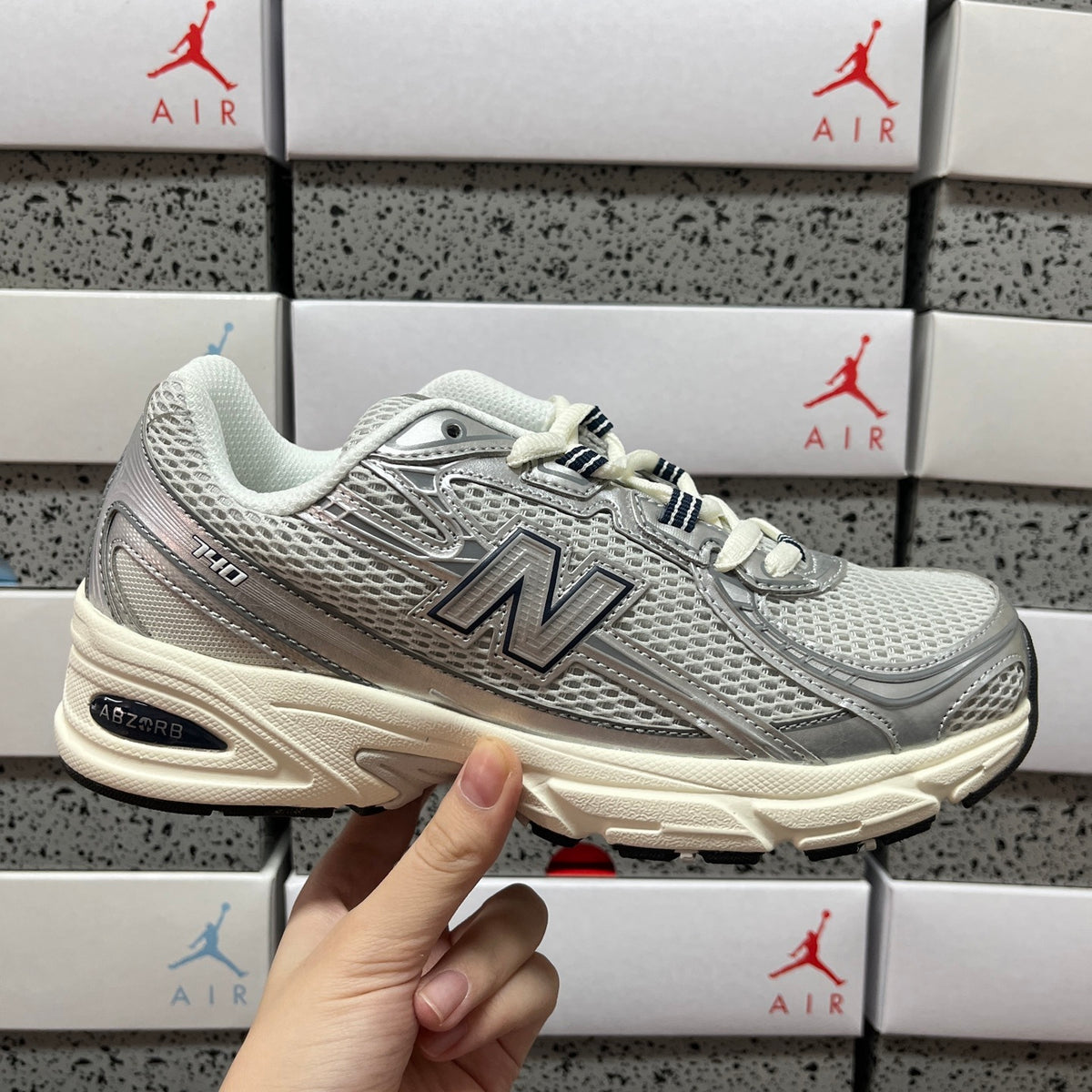 New Balance 740 'Argent Beige'