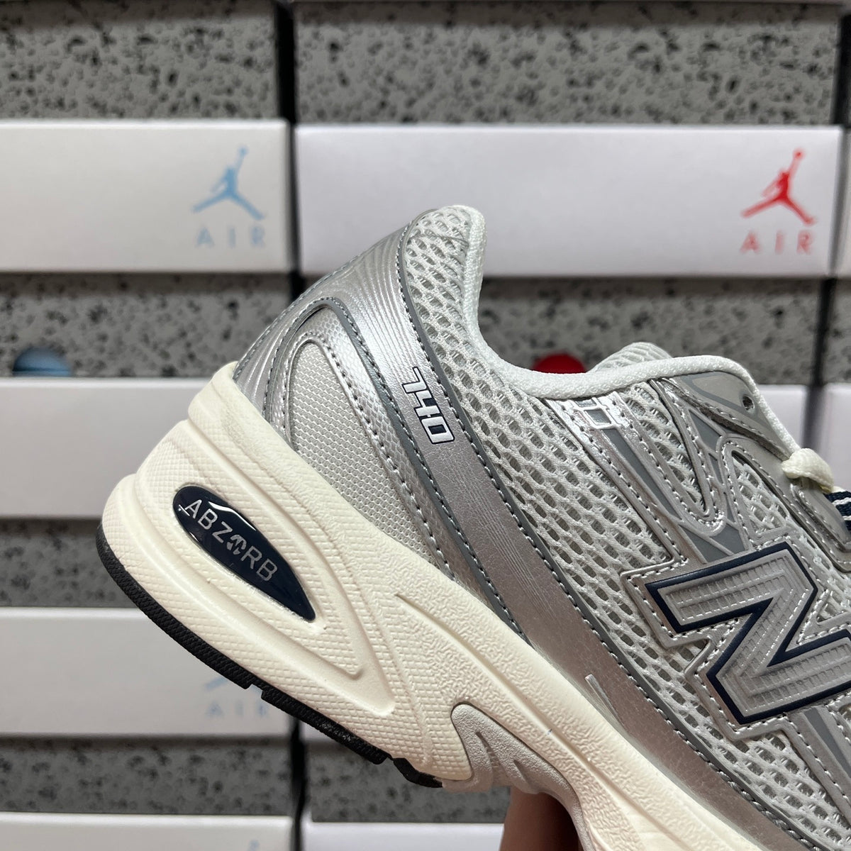 New Balance 740 'Argent Beige'