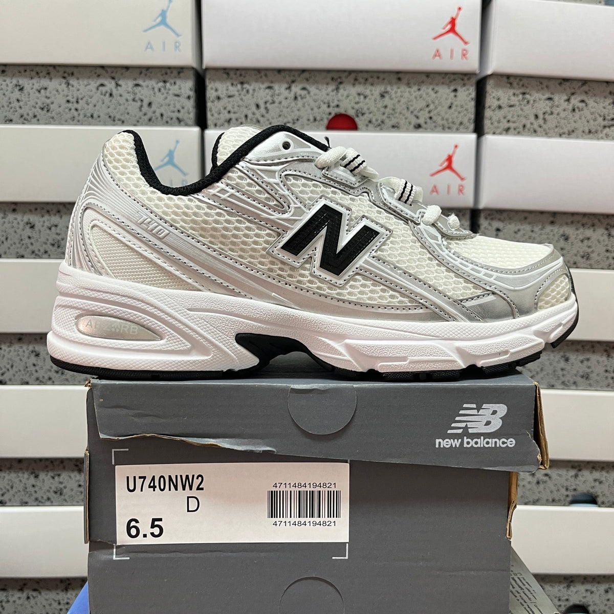 New Balance 740 'Blanc Noir'