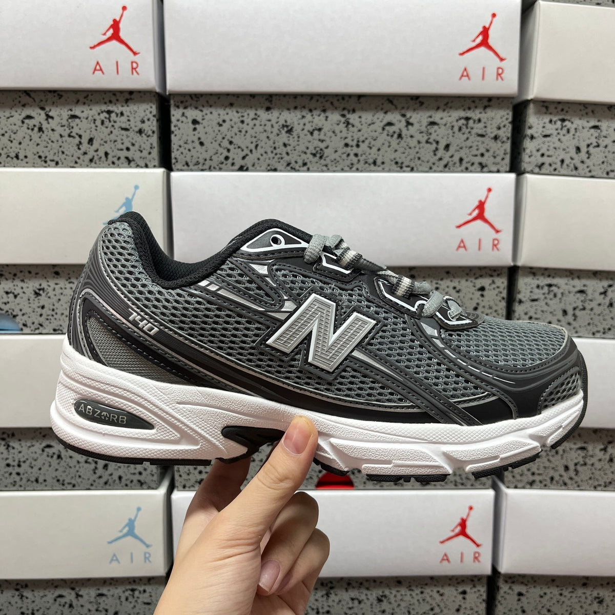 New Balance 740 'Gris Noir'