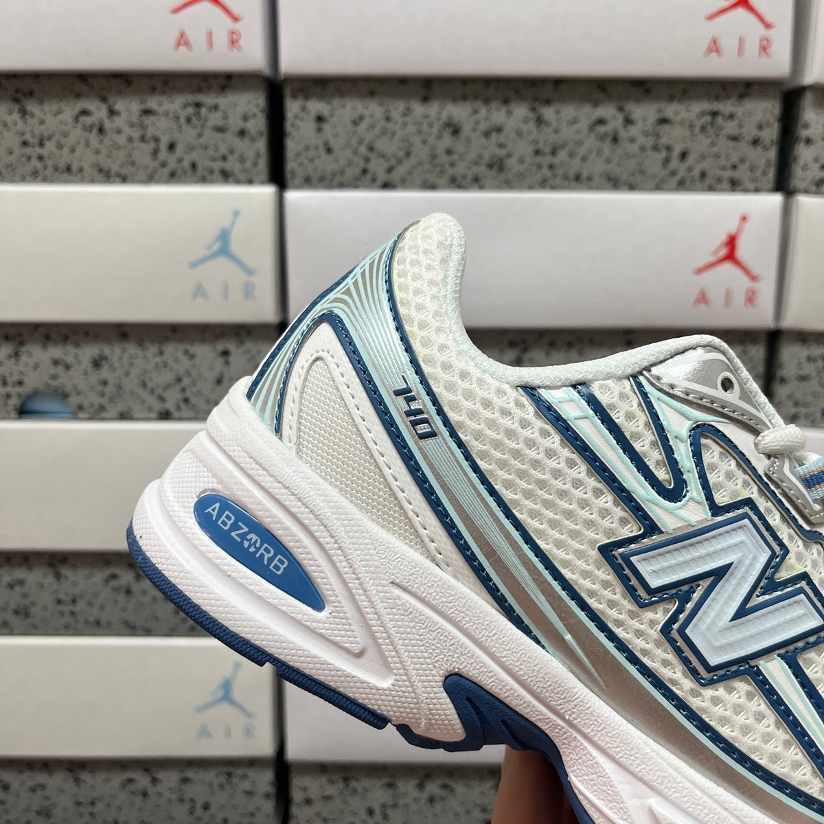 New Balance 740 'Blanc Bleu Pétrole'