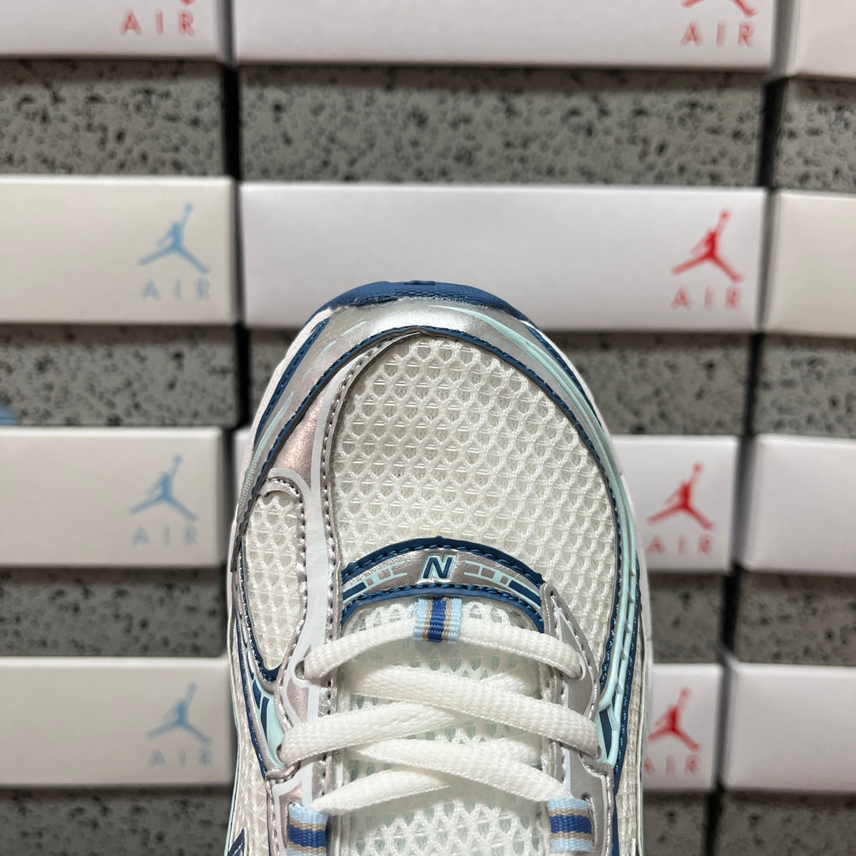 New Balance 740 'Blanc Bleu Pétrole'