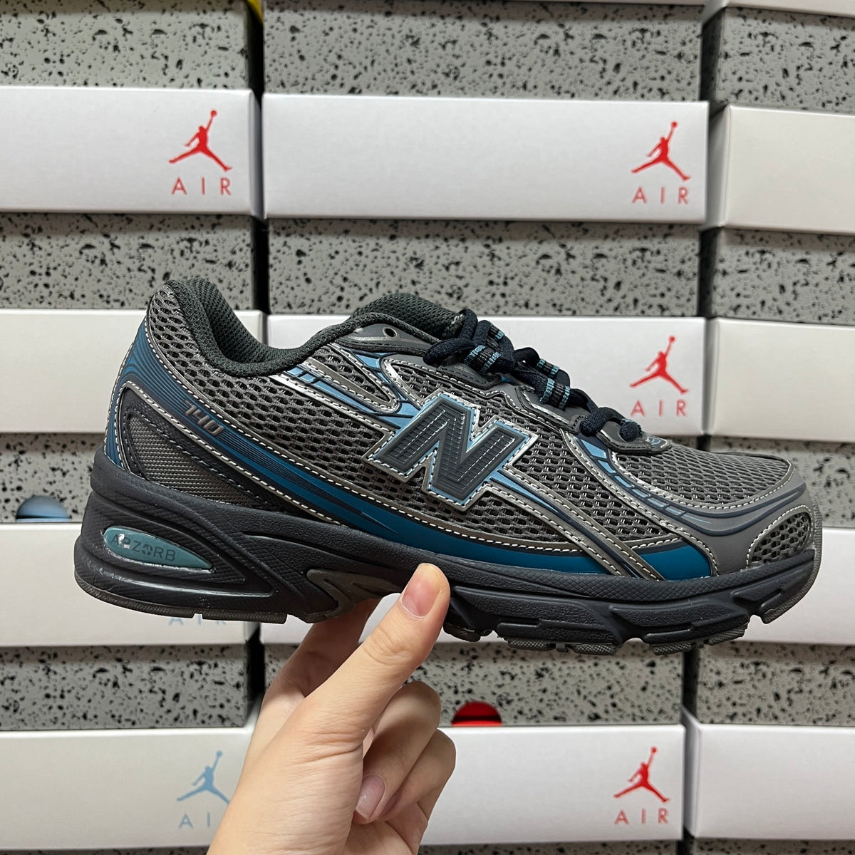 New Balance 740 'Gris Bleu'