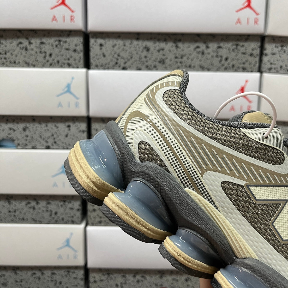 New Balance 2000 'Beige Bleu Ciel'
