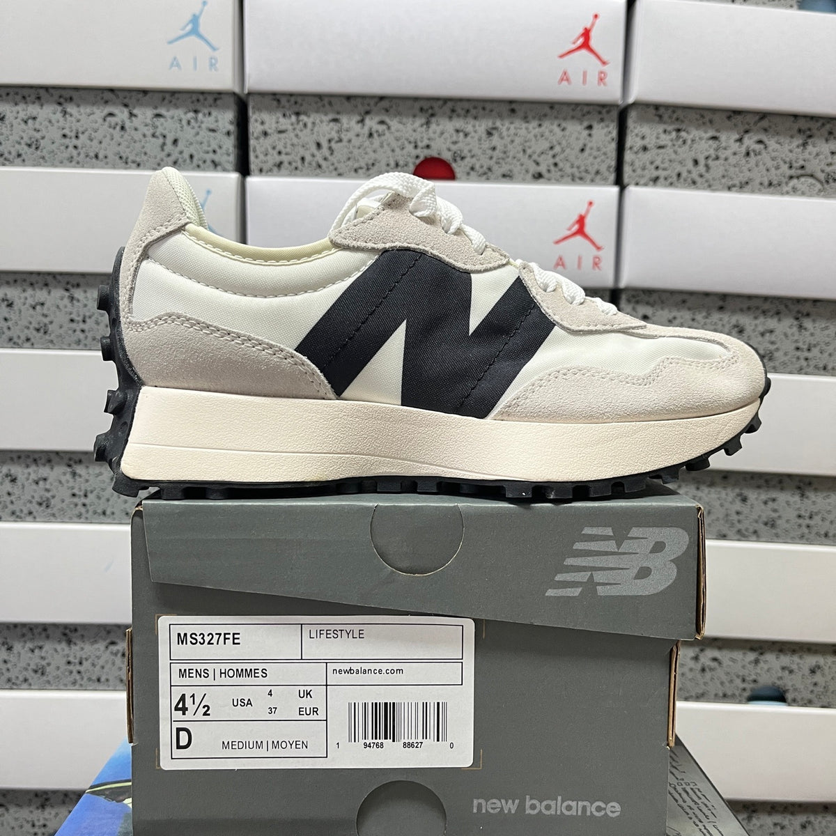 New Balance 327 'Blanc Bleu Marine'