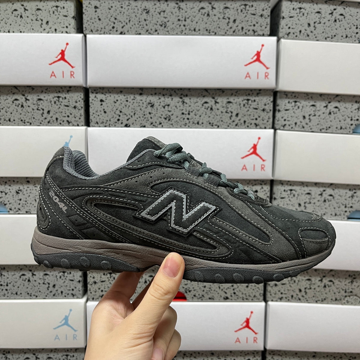 New Balance 204L 'Gris Anthracite'