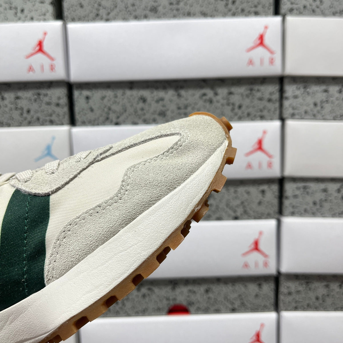 New Balance 327 'Beige Vert Sapin'