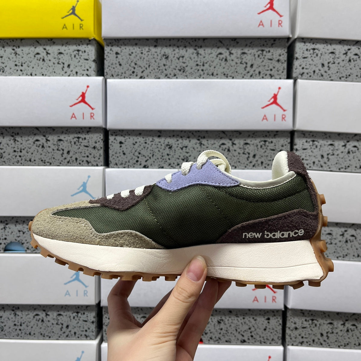 New Balance 327 'Beige Vert Foncé'