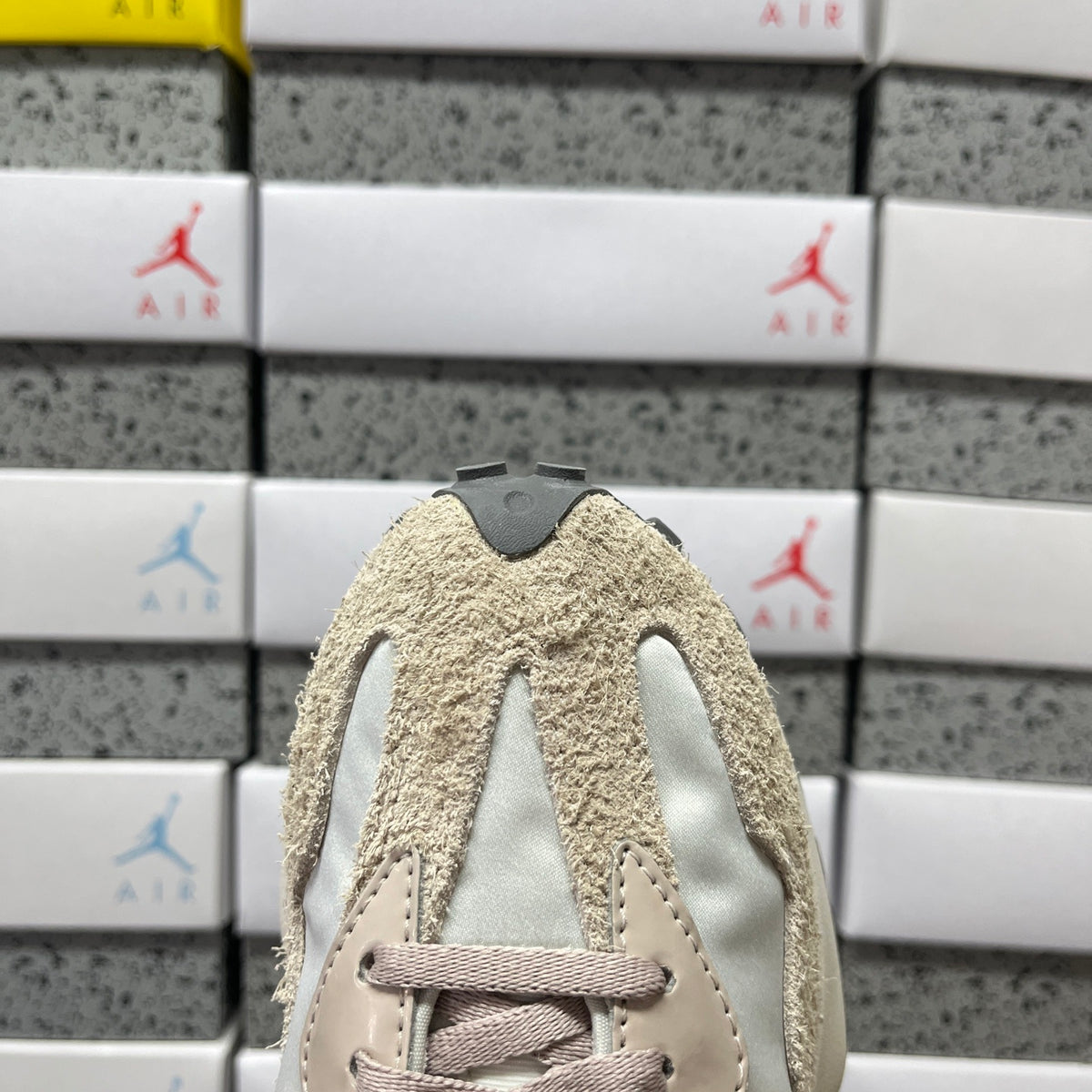 New Balance 327 'Beige Crème'