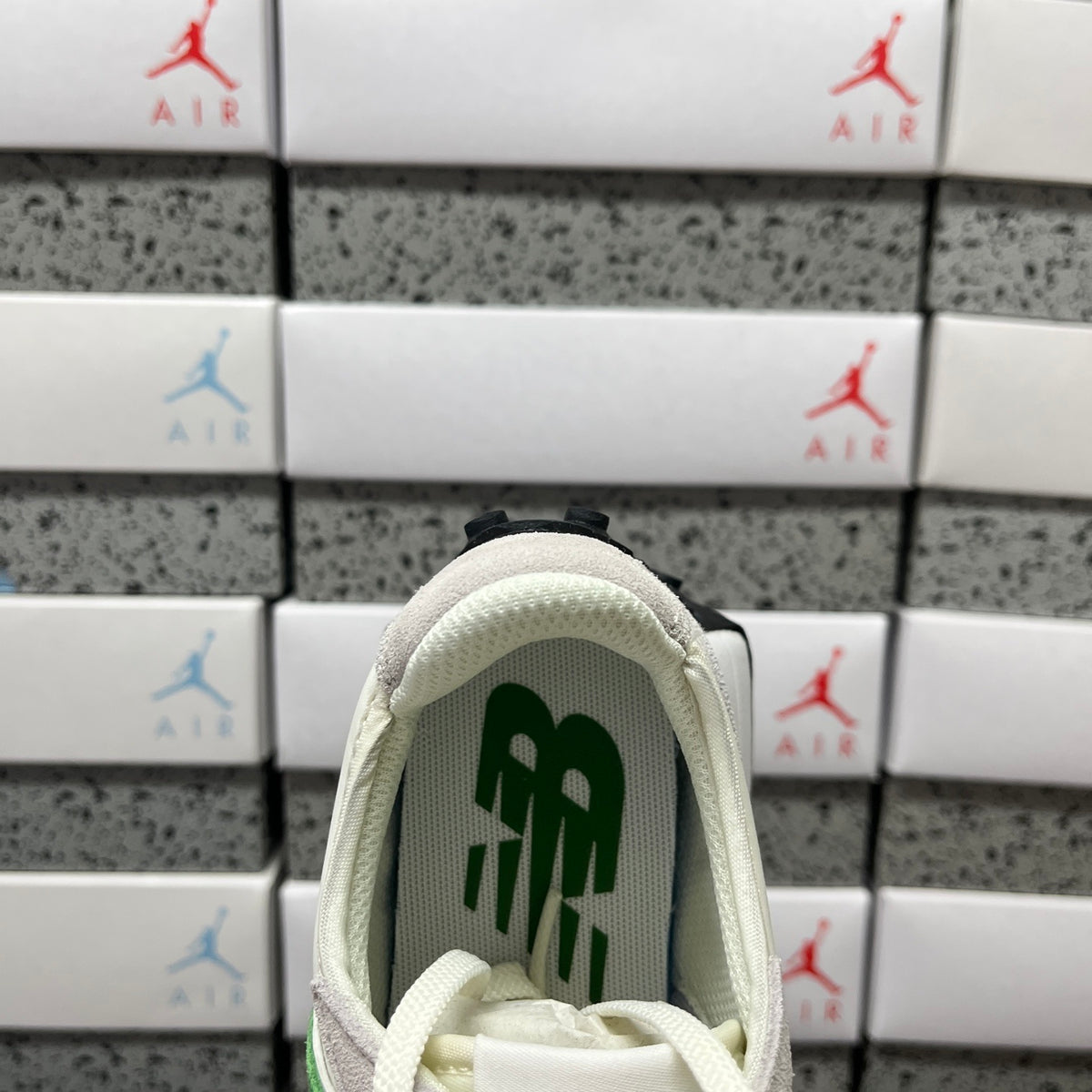 New Balance 327 'Blanc Vert'