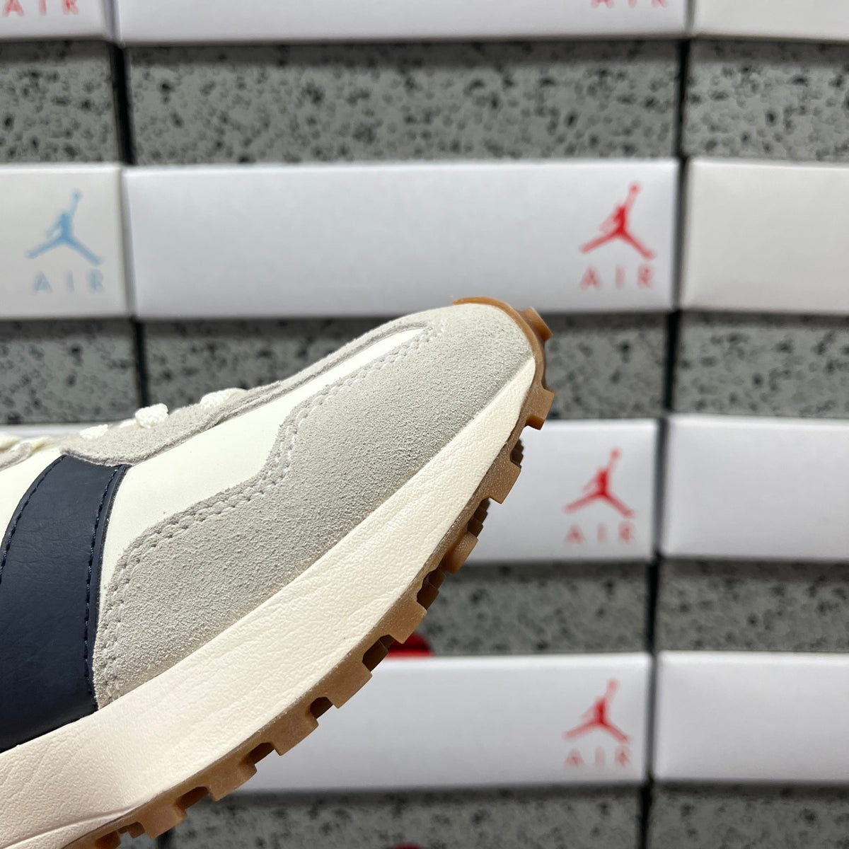 New Balance 327 'Beige Bleu Marine'