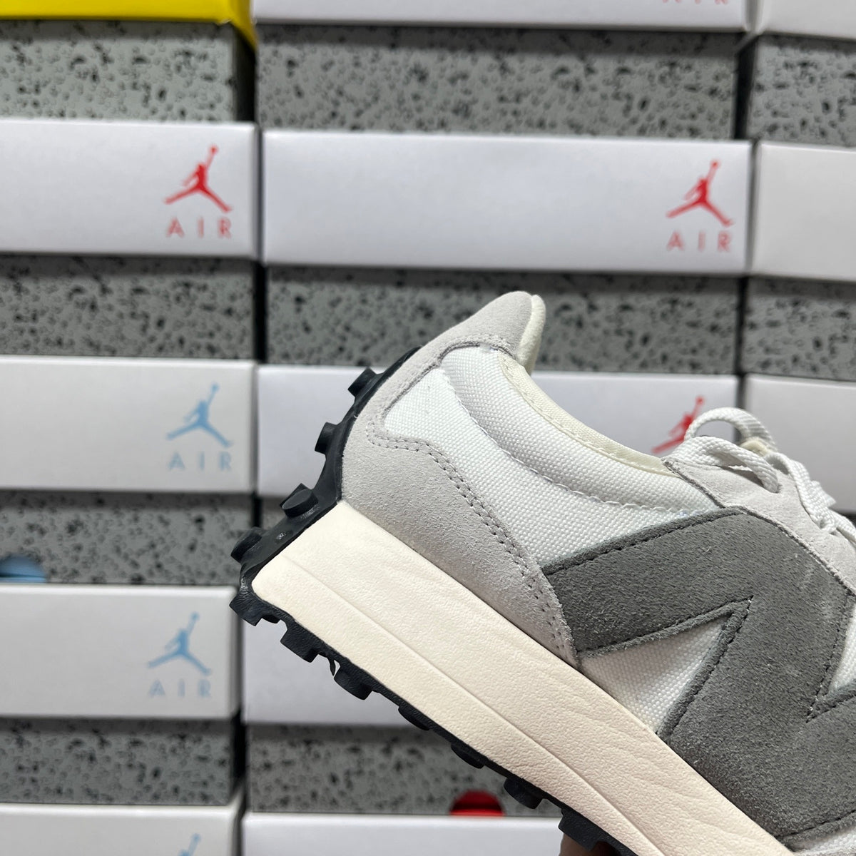 New Balance 327 'Blanc Gris'