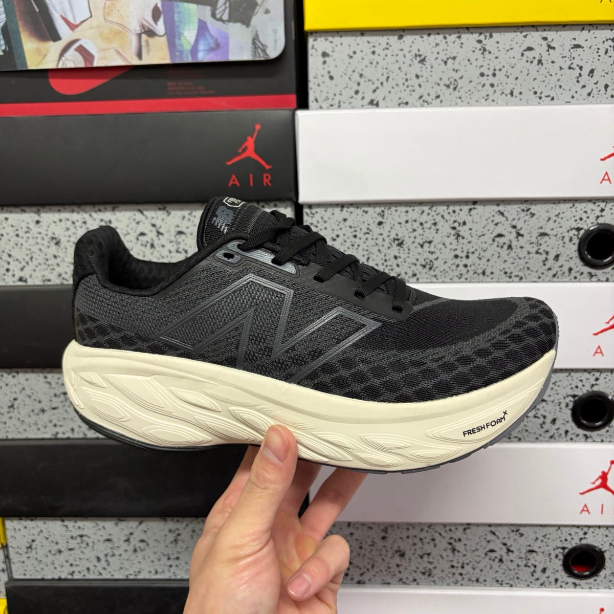 New Balance 1080 'Noir Blanc'