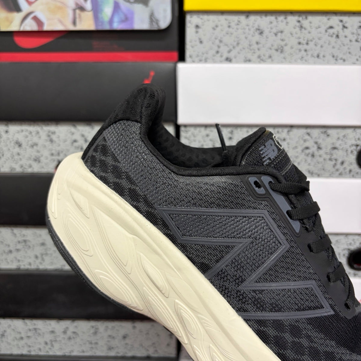 New Balance 1080 'Noir Blanc'